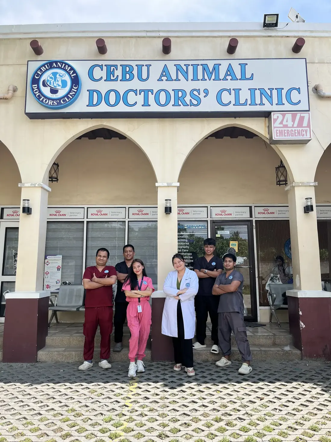 Our vets and nurses outside the Mandaue clinic